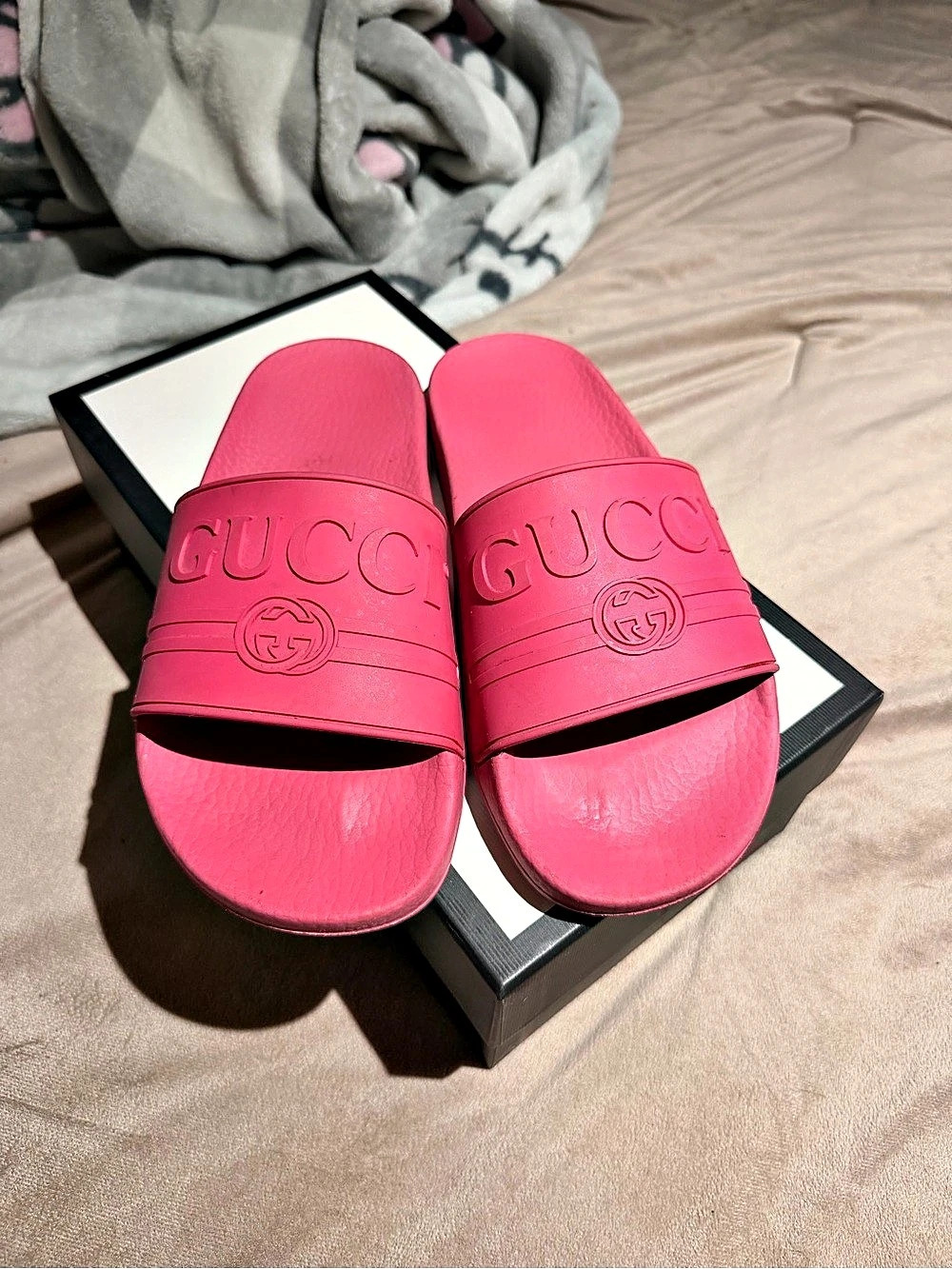 Gucci Rubber Slide Sandals Pink EU 38